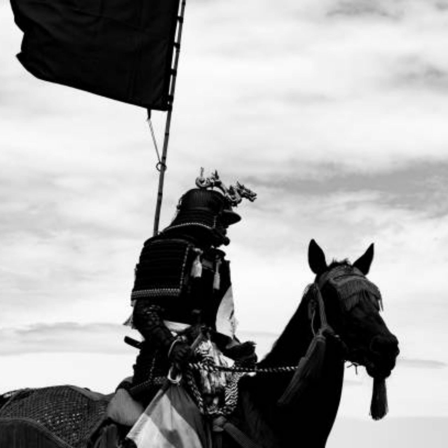 Serene Might — 静寂剛健 (Seijaku Gōken)